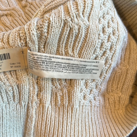 Massimo Dutti Cream Crewneck Sweater with Cable Knit Design - Picture 4 of 5